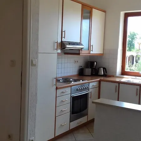 Pavlovic * Ninski Stanovi