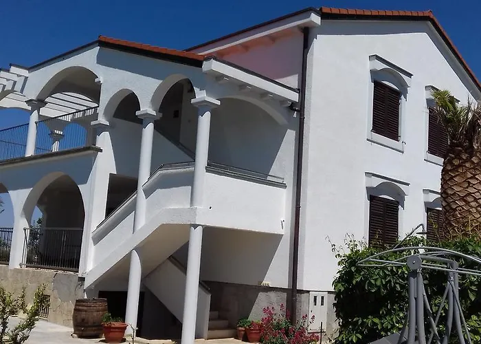 Pavlovic * Ninski Stanovi