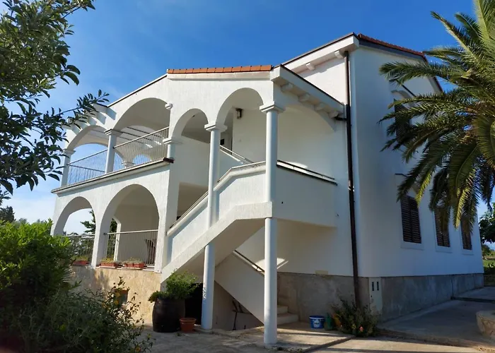 Apartamento Pavlovic *